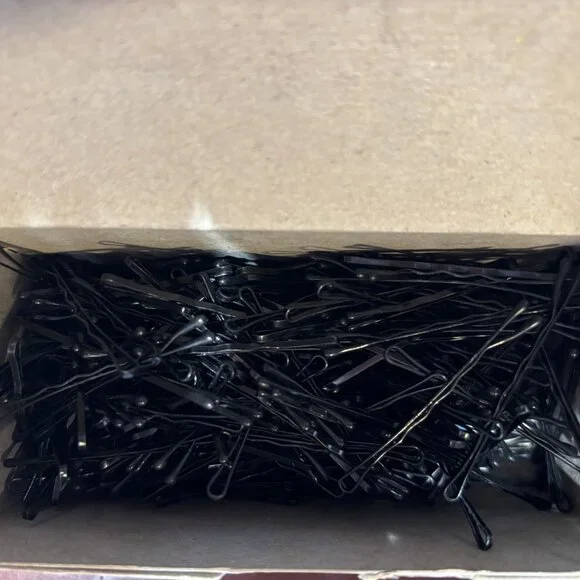 Bobby Pins - Picture 2 of 4